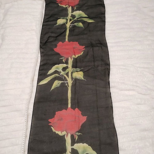 Scarf with roses like new, black and red