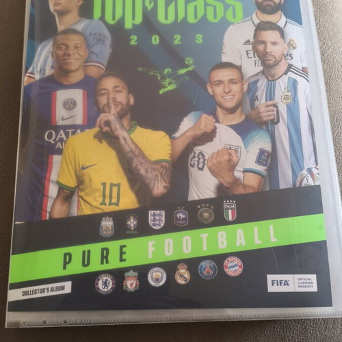 Panini Top Class 2023 Pure Football album