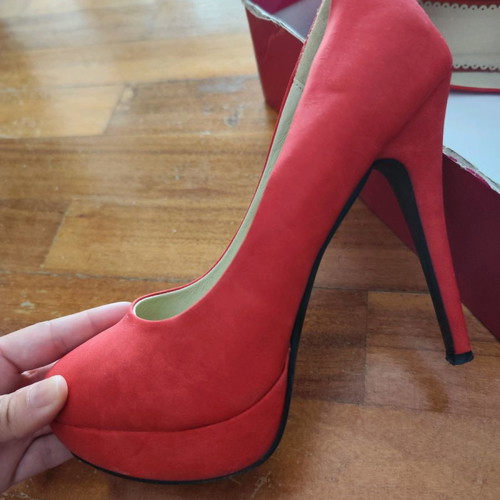 High heels used, size 40, pink suede pumps