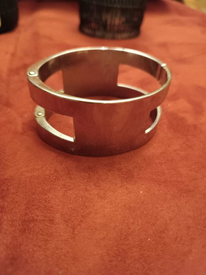 Wide bracelet 3 centimeters made of steel
