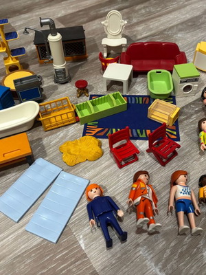 Συλλογή Playmobil από έπιπλα και φιγούρες σαν καινούργιο