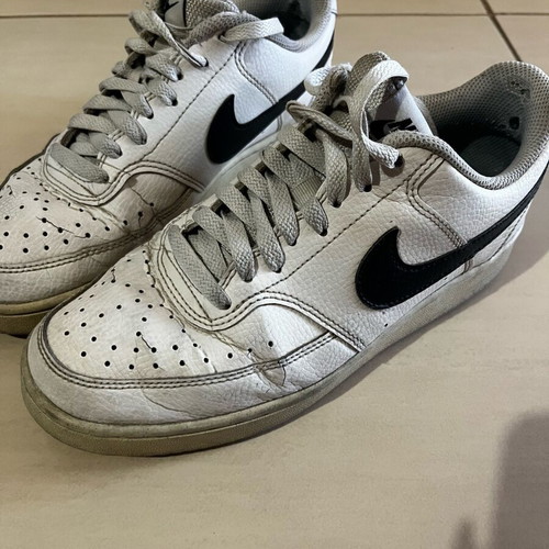 Nike athletic shoes used, size 39, white
