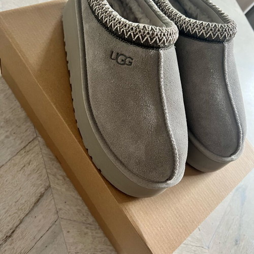 Ugg Tazz Platform new, gray, size 39