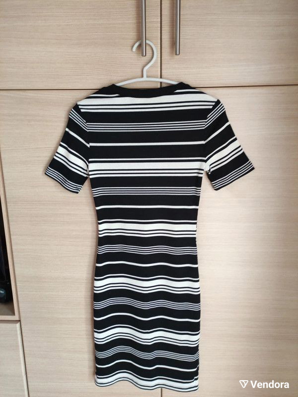 black & white striped dress h&m Haute Mess Scooped Hem Casual Dress in Black and White Striped – Fabulous  Knits