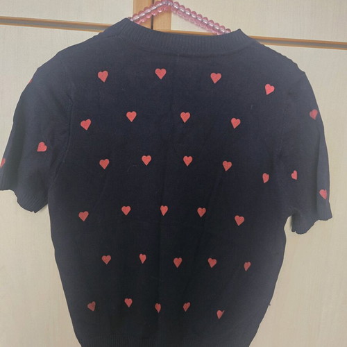 T-shirt with hearts new, blue and red