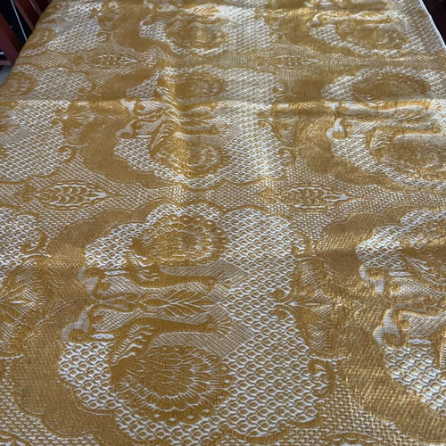 Wool blanket throw like new for a single double bed