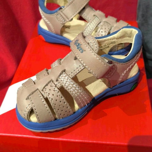Kickers sandals for boys like new, size 22, beige and blue