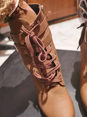 Booties new brown size 42