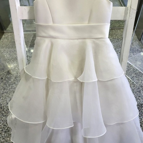 Ivory flower girl dress new with beautiful details in various sizes