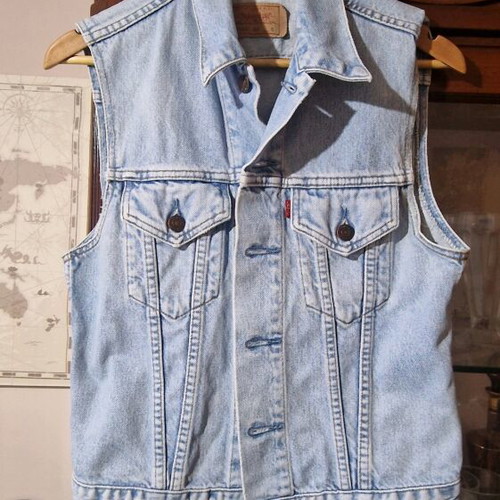Levi's 70401-02 Vintage Denim Vest Size Small Like New