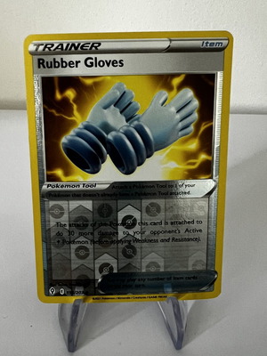 Rubber Gloves 156/203 Evolving Skies κάρτα Pokemon σαν καινούργια