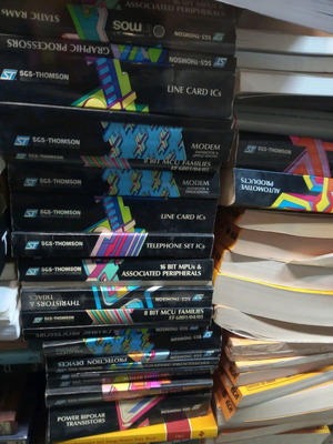 Books for electronics like new, pack of 40