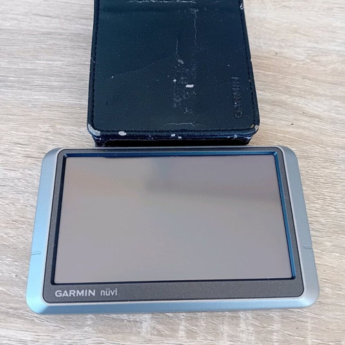 GBS Garmin nüvi like new without charger