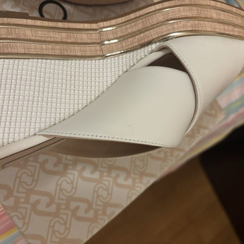 Liu Jo platform sandals size 38 like new, white