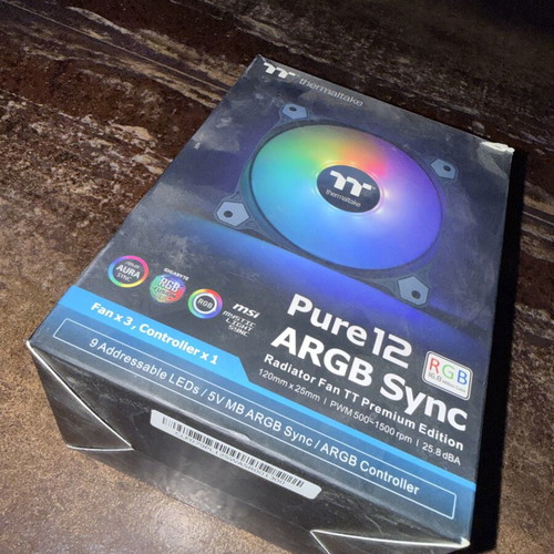 Thermaltake Pure 12 and Pure Plus 14 ARGB Sync fan sets new