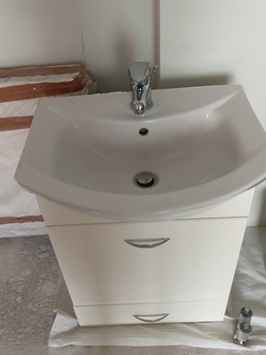 Bathroom sink with white cabinet 55x45 cm