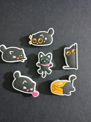 Crocs Charms Black Cat Love set like new