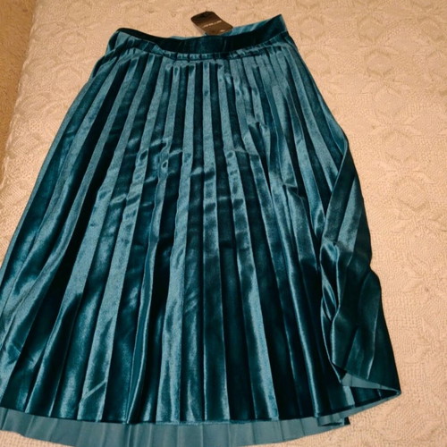 Midi pleated velvet skirt turquoise new, size M