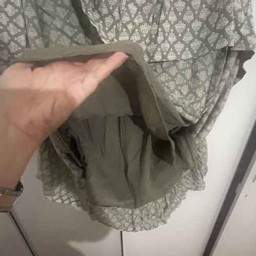 Midi skirt S/M with inner lining like new, white and green