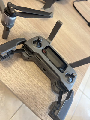 DJI Mavic 2 Zoom drone, like new, 28 flights