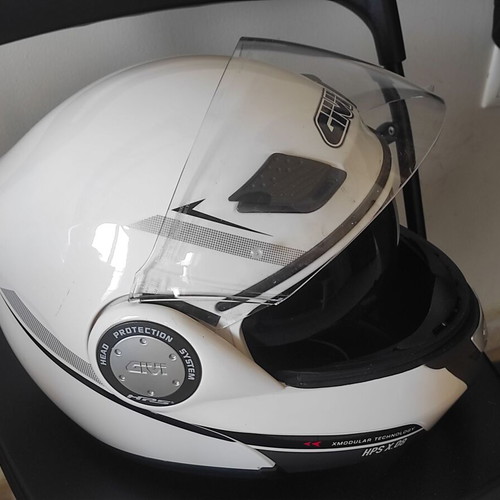 Givi Modular HPS X.08 Flip Up Motorcycle Helmet like new, white
