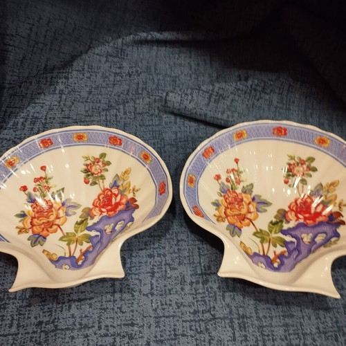 Serving plates like new, set of two pieces