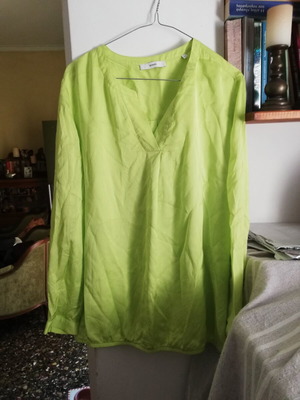 Bonita striped light green blouse size 44 like new, viscose
