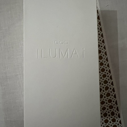 IQOS ILUMA i ONE device, dark blue