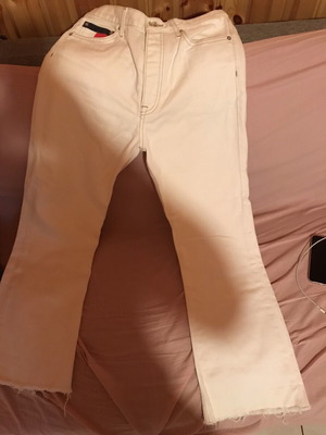 Tommy Hilfiger Pants size 32-34 like new, white