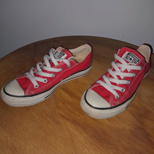 Converse All Star women's shoes size 36.5 red like new