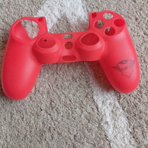 Θήκη σιλικόνης GXT για PS4 σαν καινούργιο