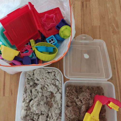 Kinetic Play Sand set with 2 games and many tools, used