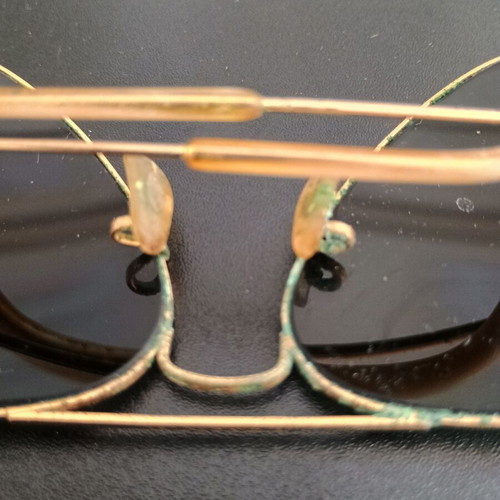 Vintage Ray Ban men's sunglasses used, gold with case
