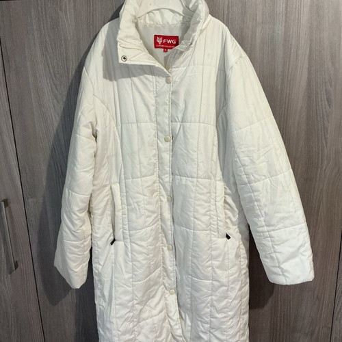 Long white jacket like new