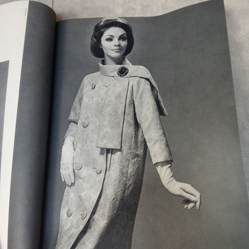 Fashion Guide Model Mannequin 1960s book used