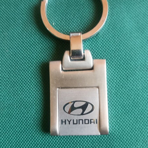 Vintage Hyundai metallic keychain, New Old Stock (NOS), 33g curved design