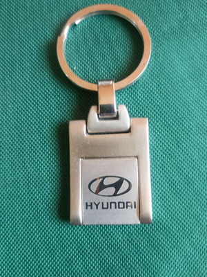 Vintage Hyundai metallic keychain, New Old Stock (NOS), 33g curved design