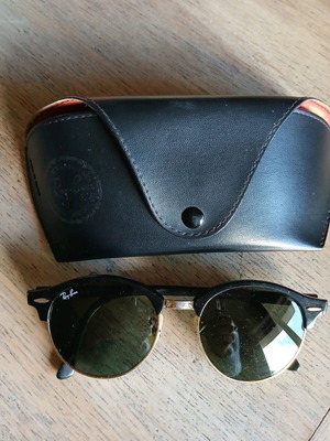 Ray Ban Clubmaster γυαλιά ηλίου σαν καινούργια, μαύρο κοκκάλινο σκελετό