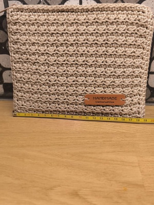 Knitted beige wallet handmade, unused
