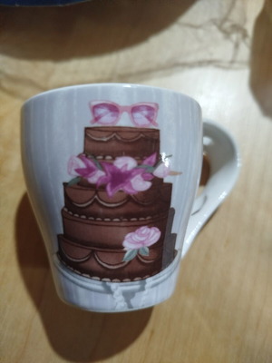 Espresso cups set of 4, new, missing 2 spoons