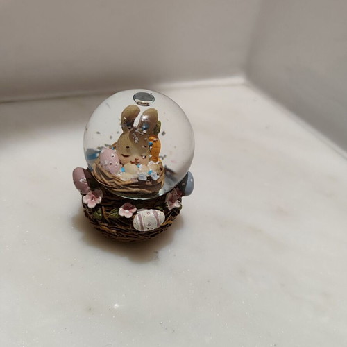 Easter Mini Snow Globe with Bunny like new
