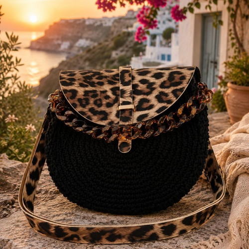 Wild Noir crossbody bag new, black with animal print