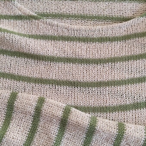Knitted women's sweater Pull & Bear like new, beige and green, size M
