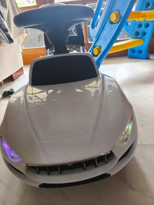 Pedal Car like new, white with lights and music for kids up to 4 years