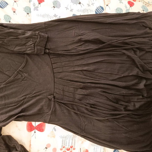 Black pleated dress Zara with V and 3/4 sleeves used