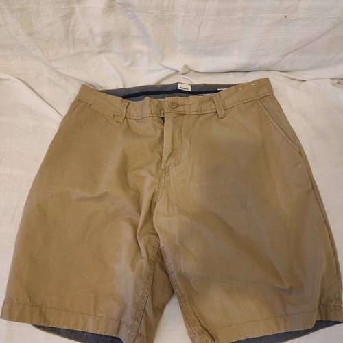 Pull & Bear beige shorts size 42 medium like new