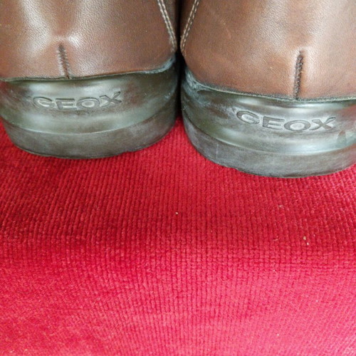 Geox leather men's moccasins size 43 like new, brown