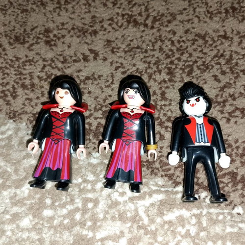 Playmobil vampire used, all together