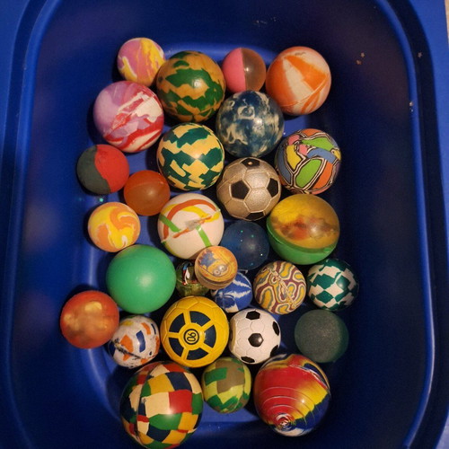 Bouncing balls used, pack of 30, various sizes and colors