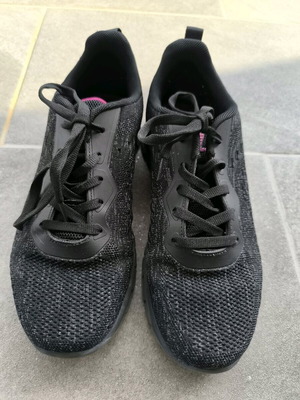 Admiral women's athletic shoes like new, size 39, black pink